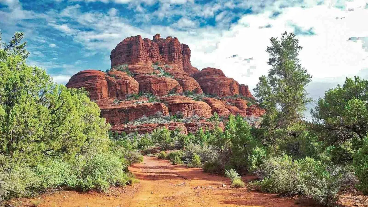Sedona, Arizona red rock mountains.
